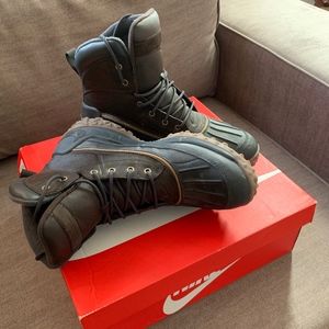 nike air zoom kynwood duck boots 9.5